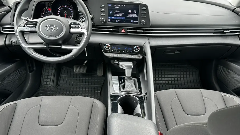 HYUNDAI Elantra Elantra 1.6 Smart CVT