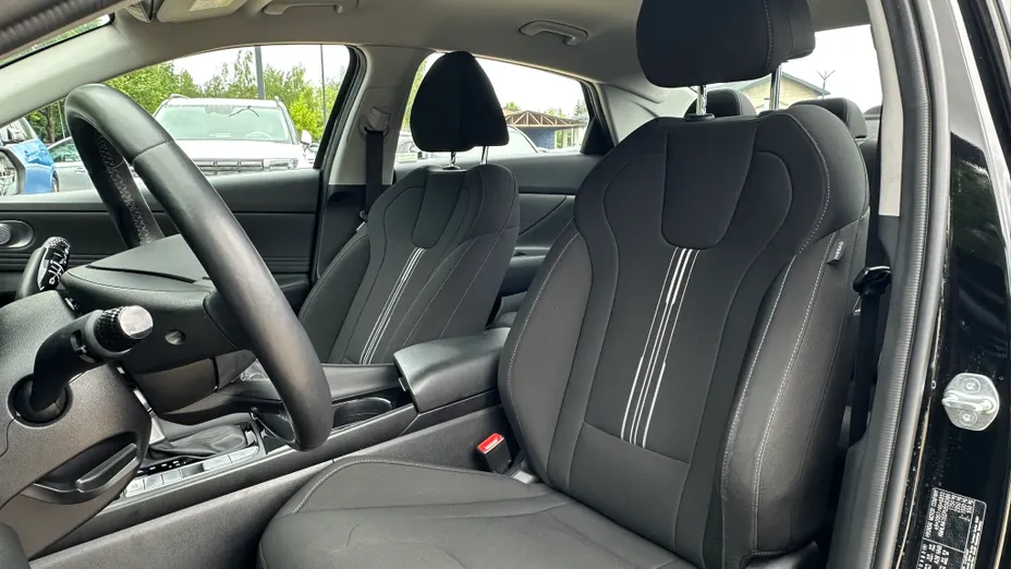 HYUNDAI Elantra Elantra 1.6 Smart CVT