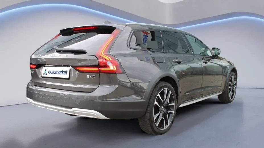 VOLVO V90 V90 CC B4 D AWD Pro aut