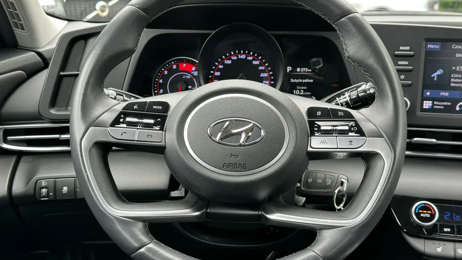 HYUNDAI Elantra Elantra 1.6 Smart CVT