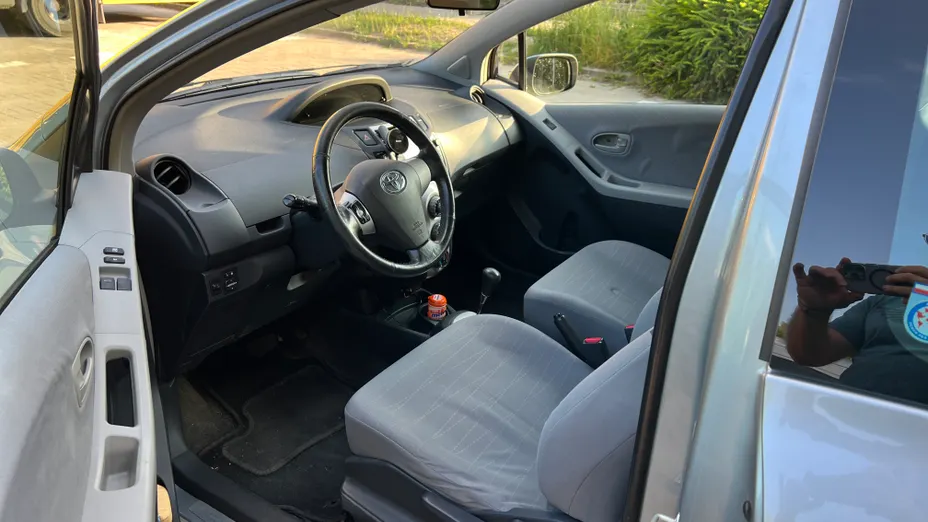 TOYOTA Yaris Yaris 1.3 Luna aut