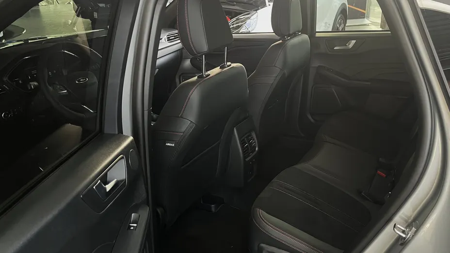 FORD Kuga Kuga 2.5 FHEV FWD ST-Line X eCVT Nowy