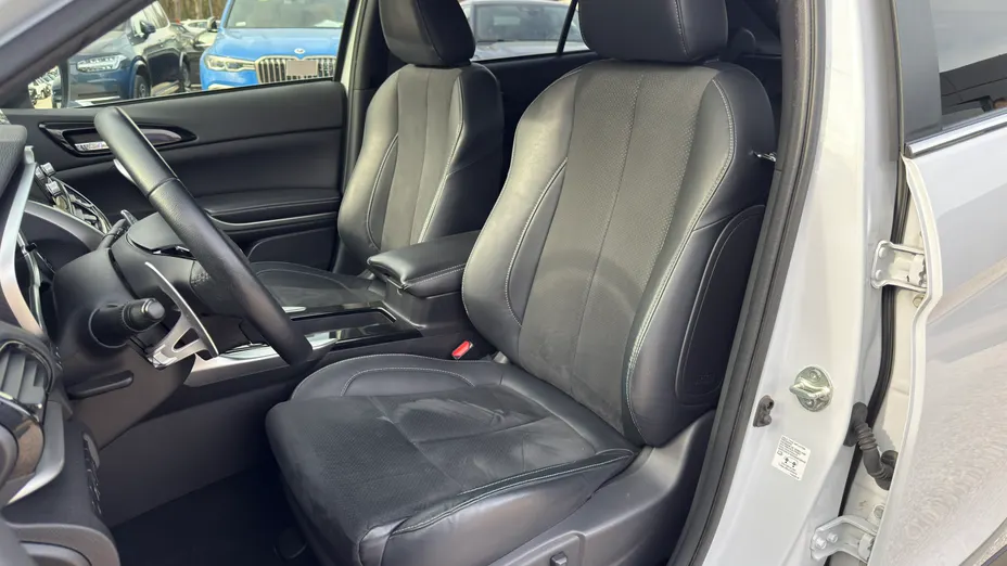 MITSUBISHI Eclipse Cross Eclipse Cross 2.4 PHEV Intense Plus