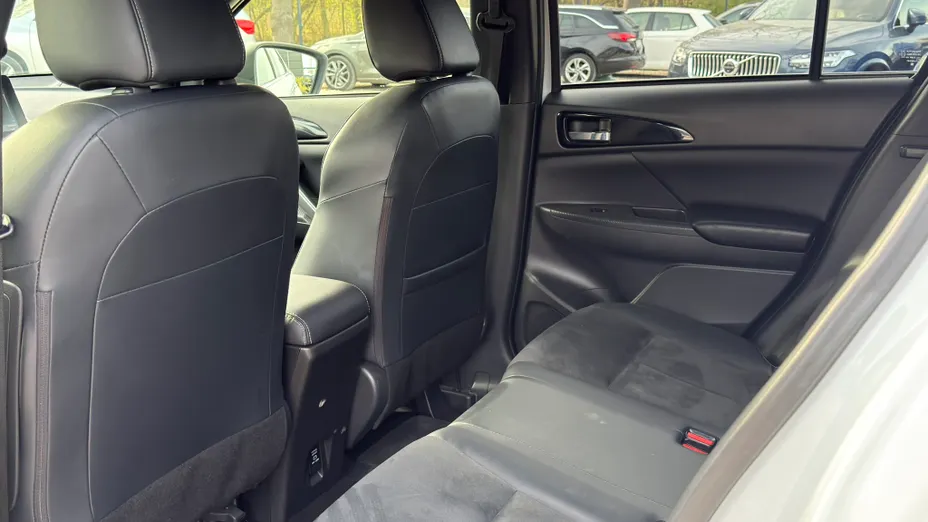 MITSUBISHI Eclipse Cross Eclipse Cross 2.4 PHEV Intense Plus