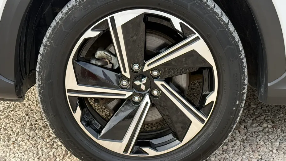 MITSUBISHI Eclipse Cross Eclipse Cross 2.4 PHEV Intense Plus