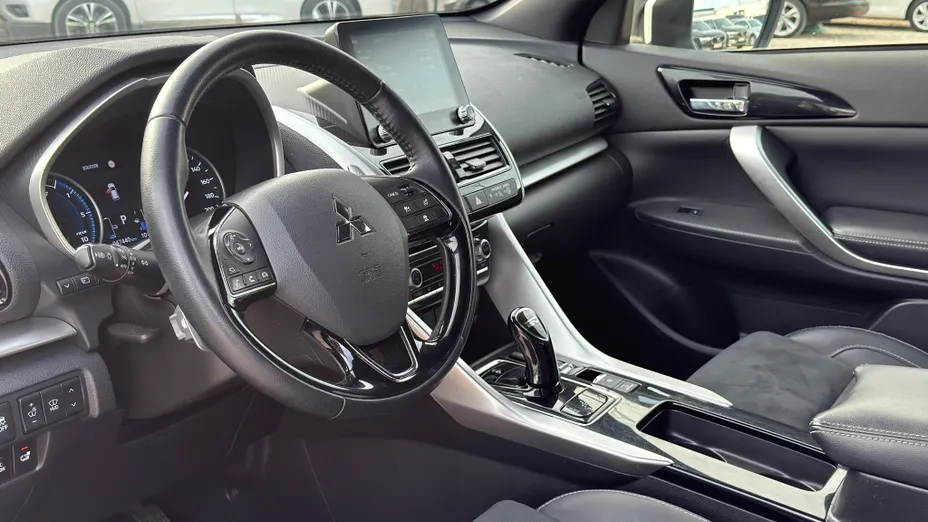 MITSUBISHI Eclipse Cross Eclipse Cross 2.4 PHEV Intense Plus