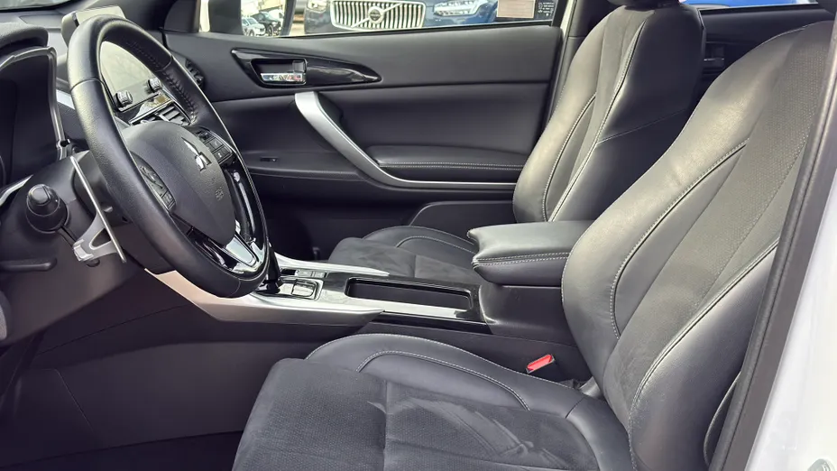MITSUBISHI Eclipse Cross Eclipse Cross 2.4 PHEV Intense Plus