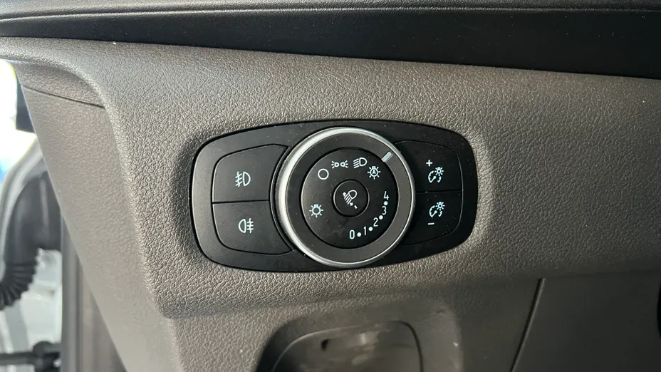 FORD Transit Custom Transit Custom 320 L2H1 Trend