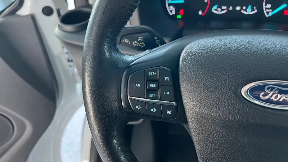 FORD Transit Custom Transit Custom 320 L2H1 Trend