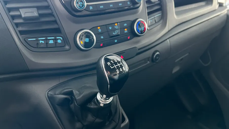 FORD Transit Custom Transit Custom 320 L2H1 Trend