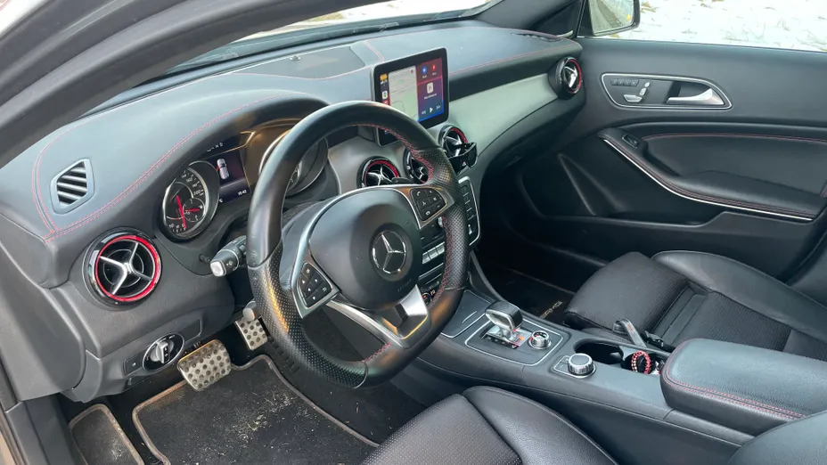 MERCEDES-BENZ GLA AMG GLA 45 4-Matic