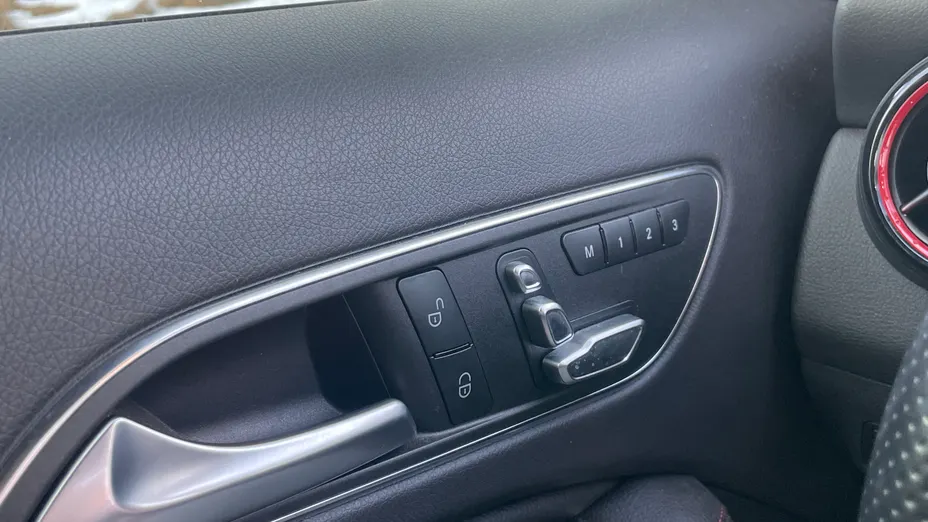 MERCEDES-BENZ GLA AMG GLA 45 4-Matic