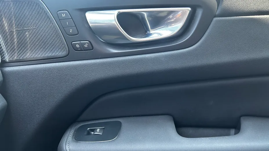 VOLVO XC60 XC60 B5 B AWD Ultra Dark aut