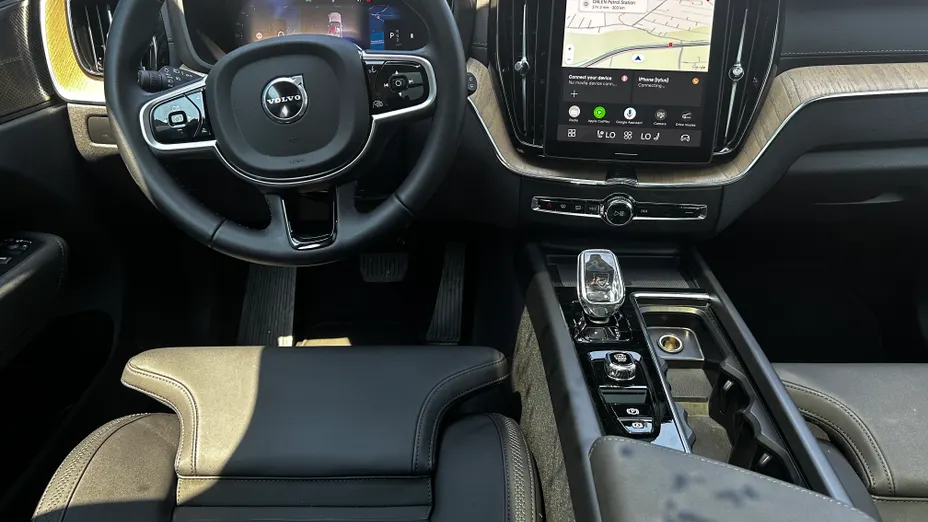 VOLVO XC60 XC60 B5 B AWD Ultra Dark aut