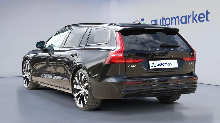VOLVO V60 R DESIGN V60 B4 D Plus Dark aut