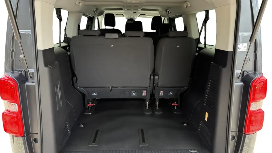 PEUGEOT Traveller Traveller 2.0 BlueHDi Long Business VIP EAT8