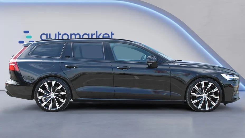 VOLVO V60 R DESIGN V60 B4 D Plus Dark aut