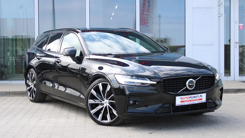 VOLVO V60 R DESIGN V60 B4 D Plus Dark aut