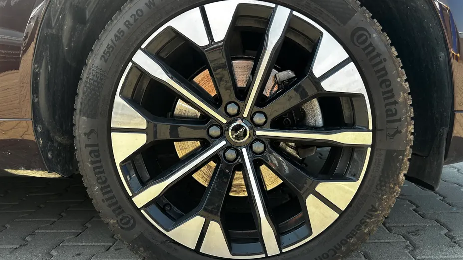 VOLVO XC60 XC60 B5 B AWD Ultra Dark aut