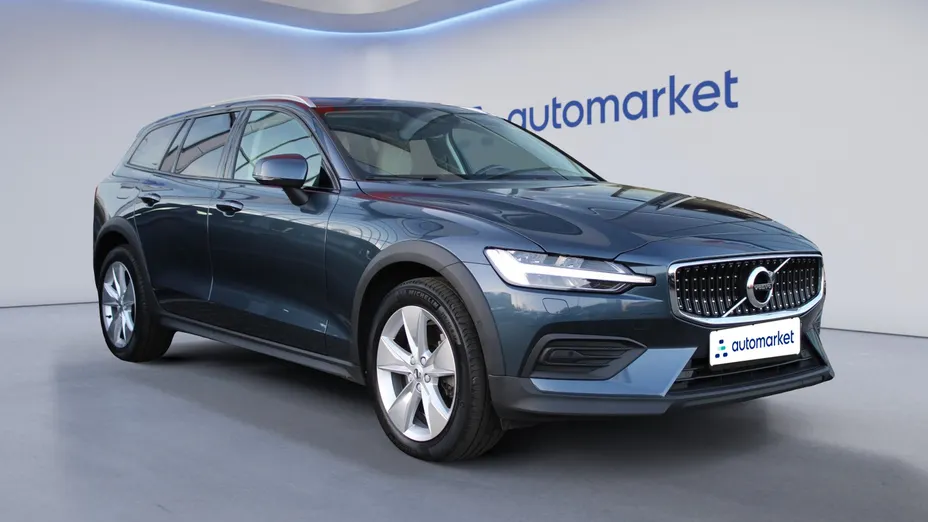 VOLVO V60 V60 CC B4 D AWD aut