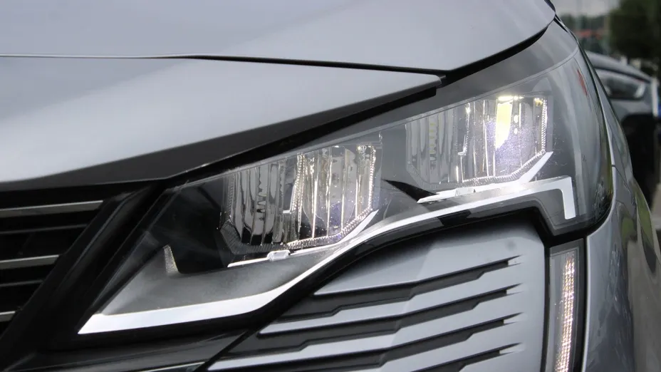 PEUGEOT 3008 3008 1.5 BlueHDi Allure S&S EAT8