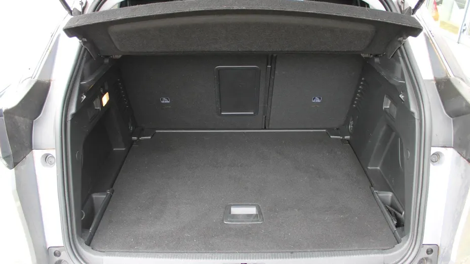 PEUGEOT 3008 3008 1.5 BlueHDi Allure S&S EAT8