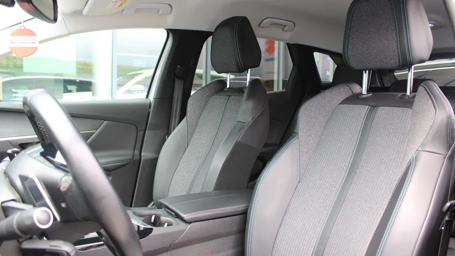 PEUGEOT 3008 3008 1.5 BlueHDi Allure S&S EAT8