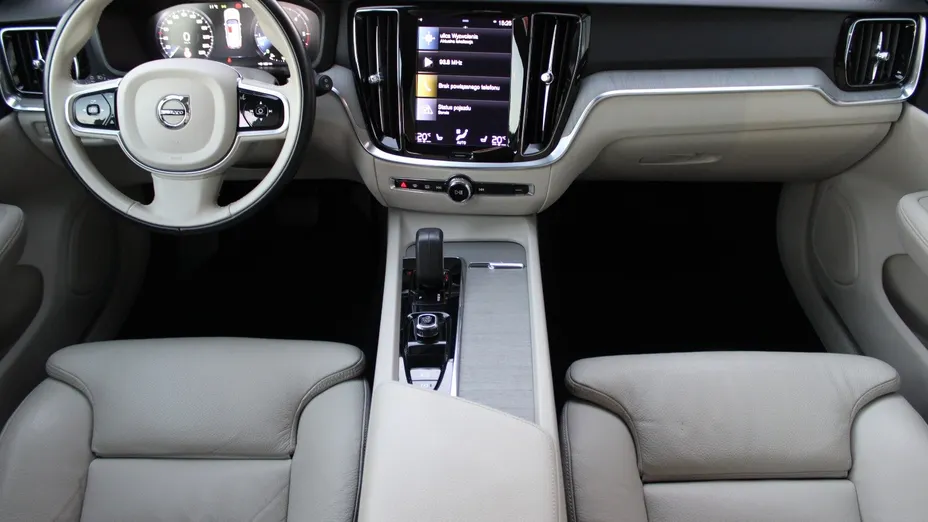 VOLVO V60 V60 CC B4 D AWD aut