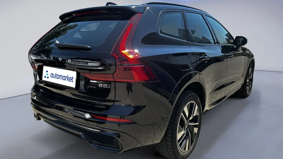VOLVO XC60 XC60 B5 B AWD Plus Dark aut