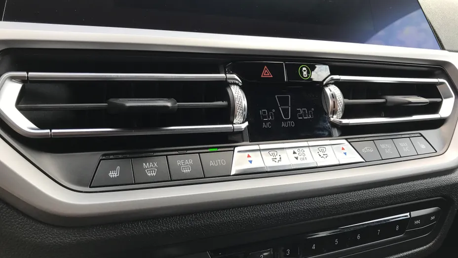 BMW Seria 3 320i GPF xDrive aut