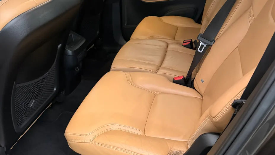 VOLVO XC90 -