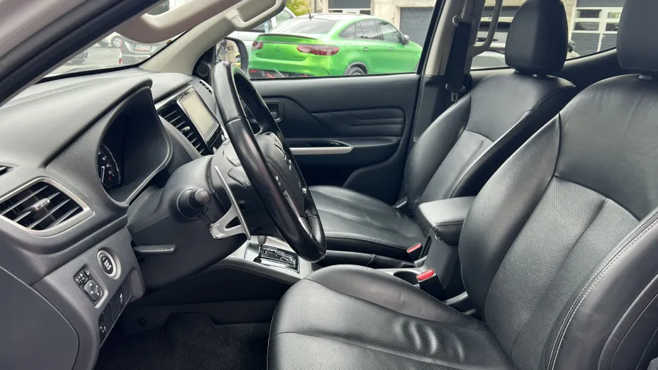 MITSUBISHI L 200 L200 2.2 d DC Instyle Plus aut