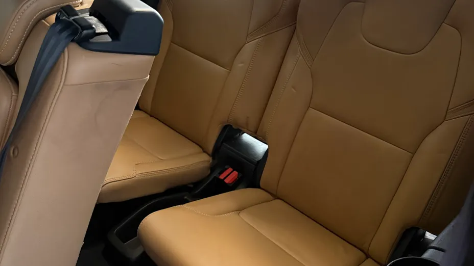 VOLVO XC90 -