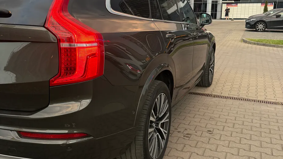 VOLVO XC90 -