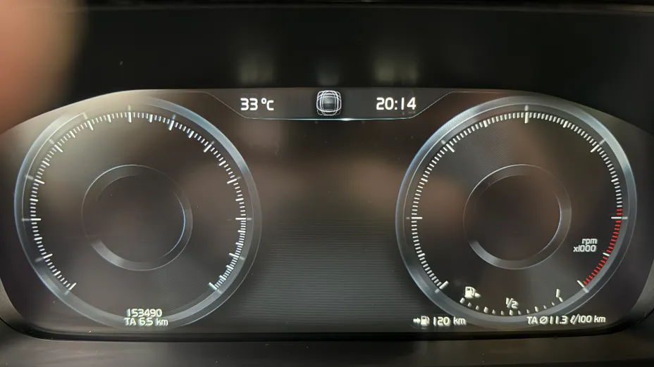 VOLVO XC90 -