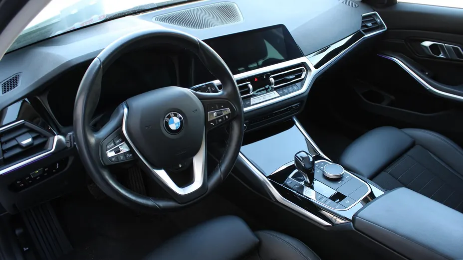 BMW Seria 3 320d xDrive Sport Line aut