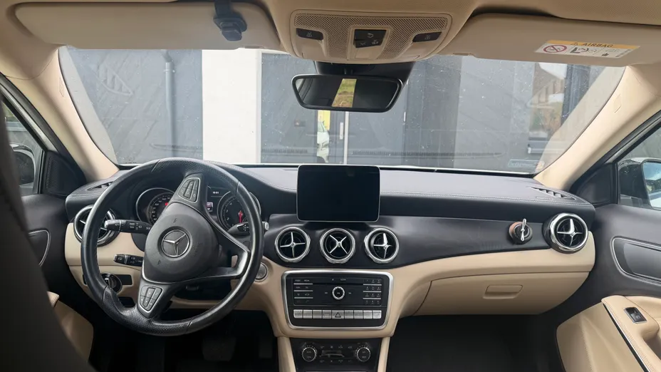 MERCEDES-BENZ GLA GLA 220 4-Matic