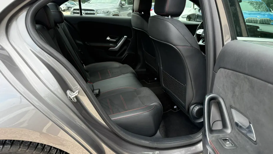 MERCEDES-BENZ A Klasa A 200 AMG Line 7G-DCT