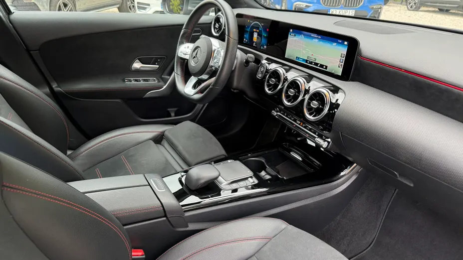 MERCEDES-BENZ A Klasa A 200 AMG Line 7G-DCT