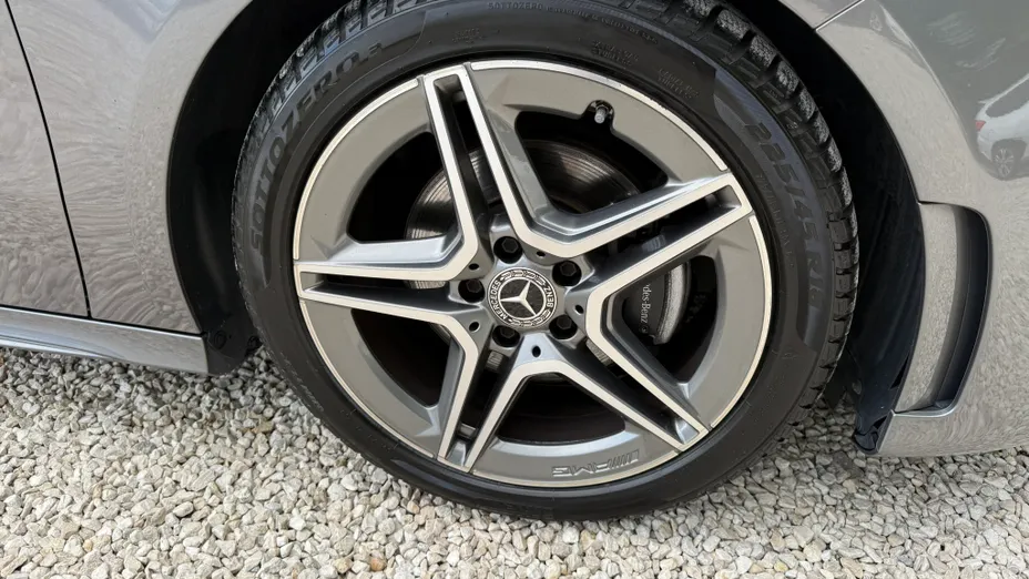 MERCEDES-BENZ A Klasa A 200 AMG Line 7G-DCT