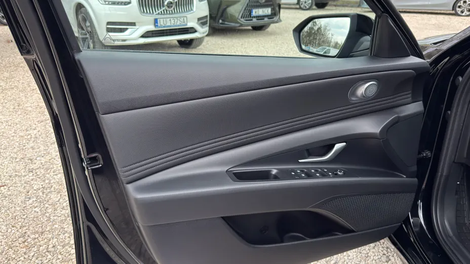 HYUNDAI Elantra Elantra 1.6 Smart CVT
