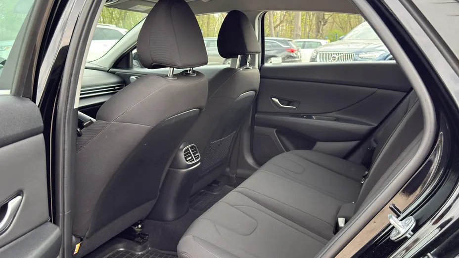 HYUNDAI Elantra Elantra 1.6 Smart CVT