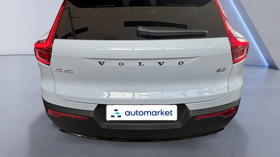 VOLVO XC40 XC40 B3 Plus Dark aut Nowy