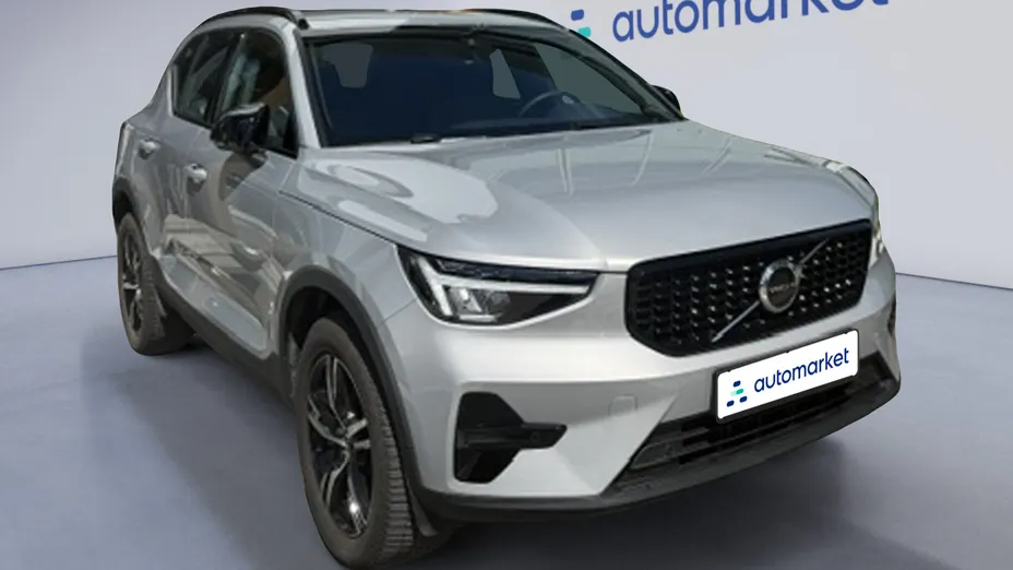 VOLVO XC40 XC40 B3 Plus Dark aut