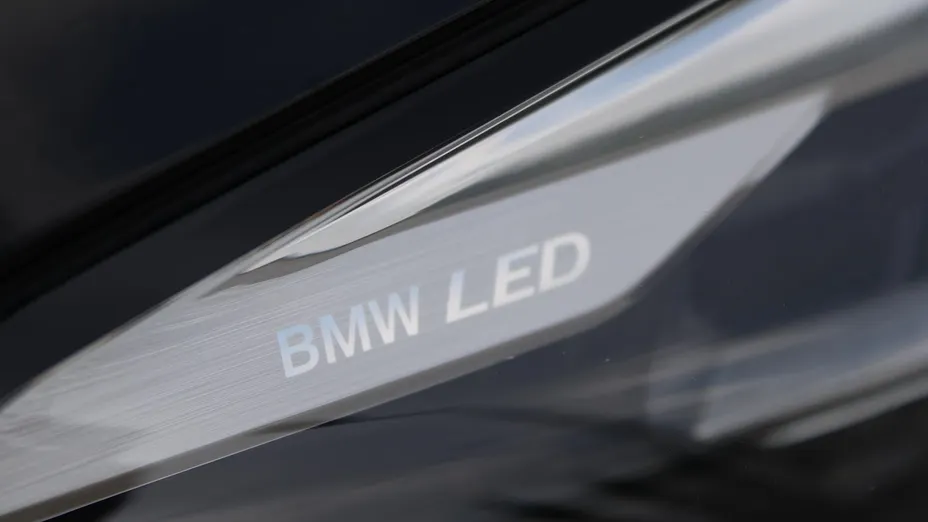 BMW Seria 5 530e xDrive M Sport sport-aut