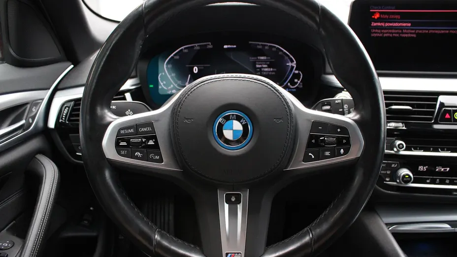 BMW Seria 5 530e xDrive M Sport sport-aut