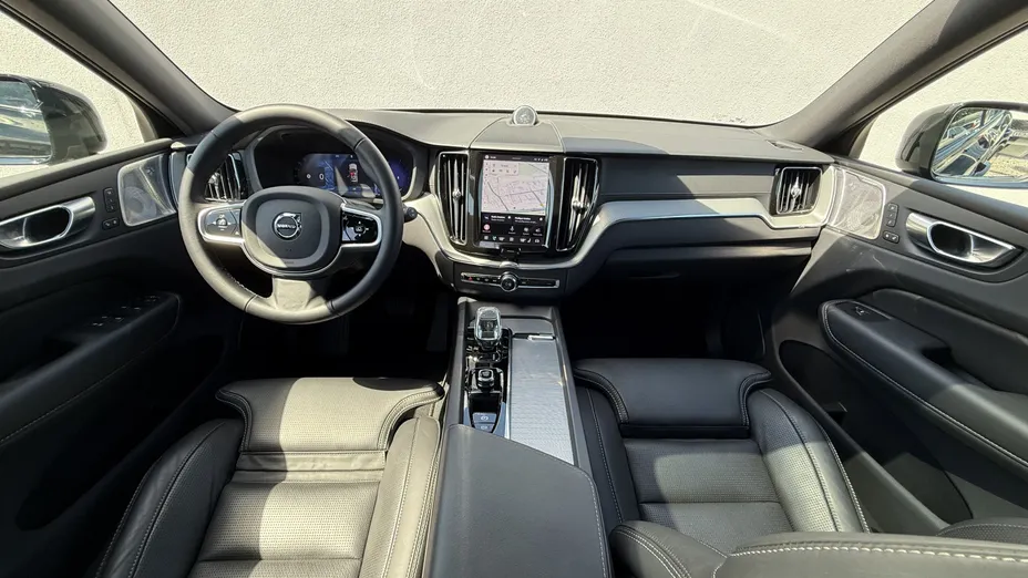 VOLVO XC60 XC60 B5 B AWD Ultra Black Edition aut