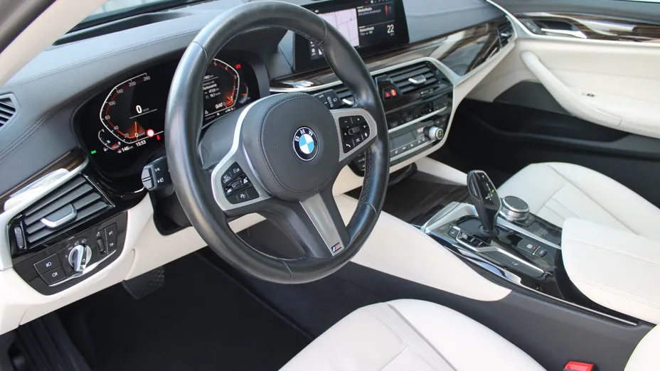BMW Seria 5 530i xDrive GPF Luxury Line aut