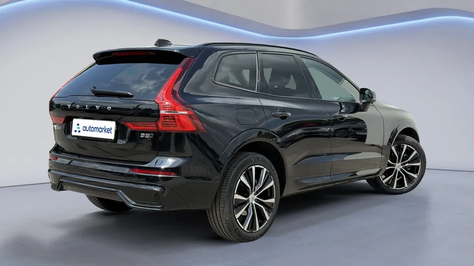 VOLVO XC60 XC60 B5 B AWD Plus Dark aut