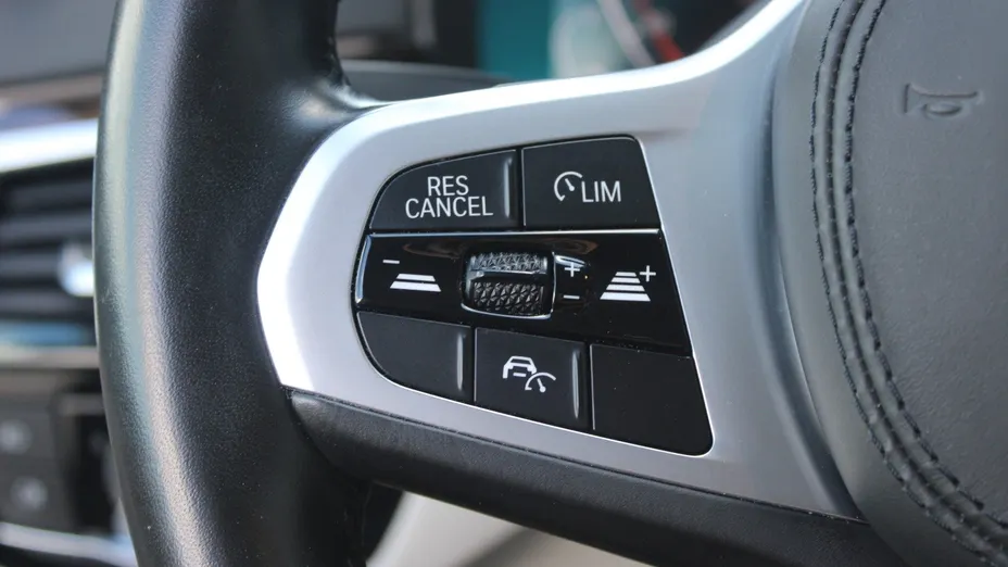 BMW Seria 5 530i xDrive GPF Luxury Line aut